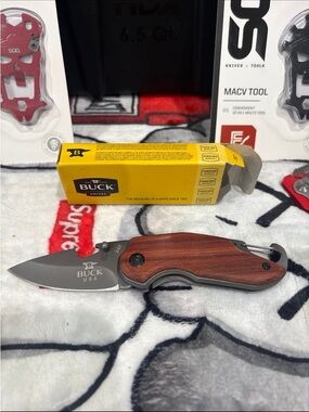 Cutter & Buck Men's Folding Pocket Knife with Wood Grain Handle and Gray Blade